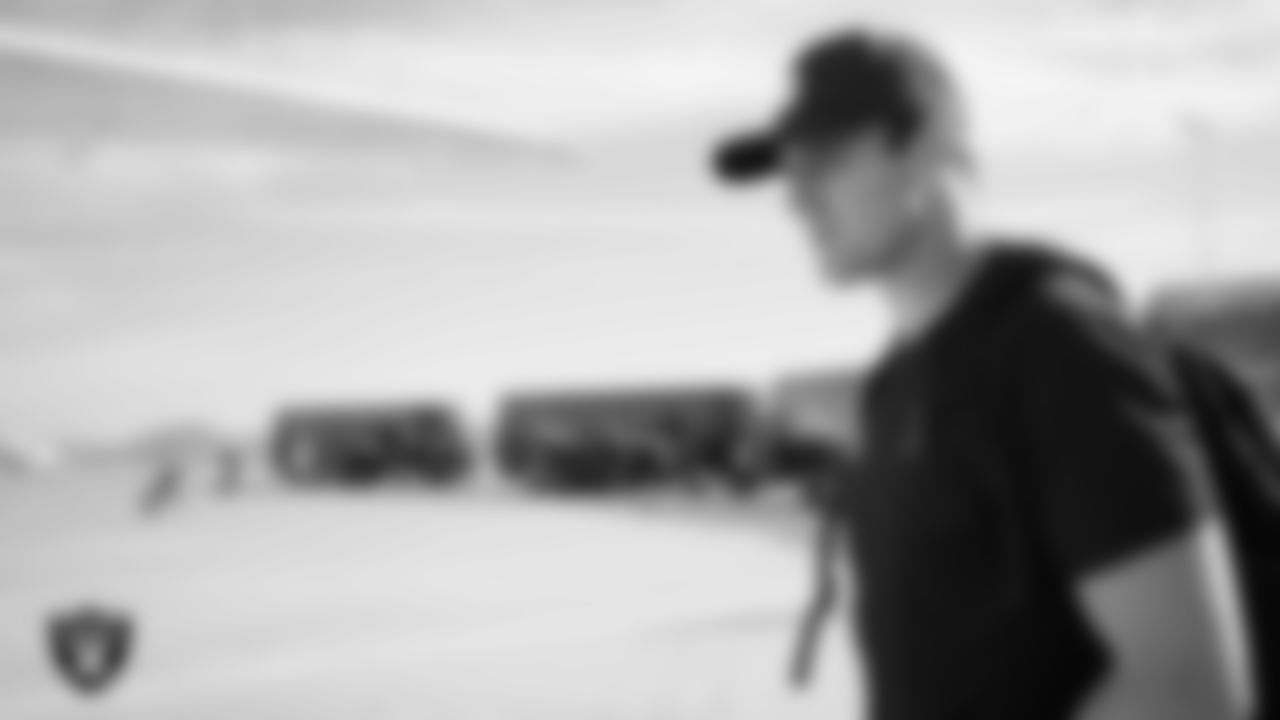 Las Vegas Raiders tight end Brock Bowers (89) departs for the regular season away game against the Los Angeles Chargers.