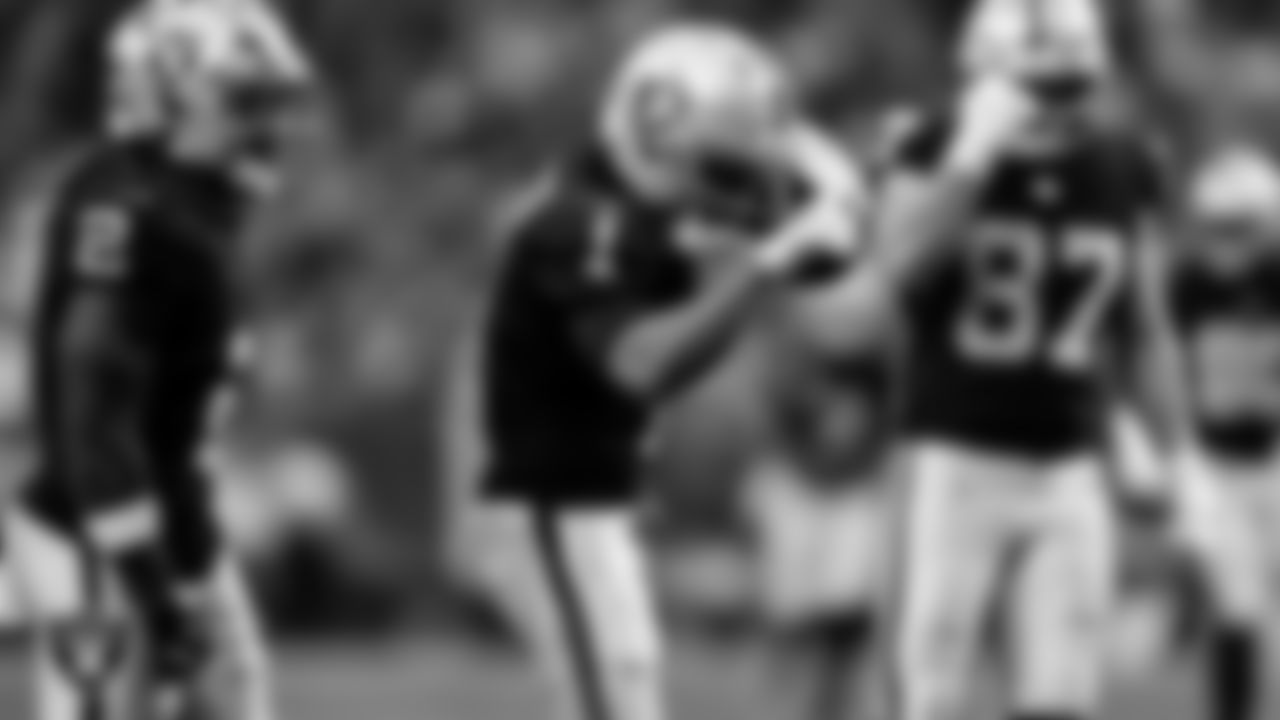 Las Vegas Raiders wide receiver Tre Tucker (1) during the regular season home game against the New York Giants at Allegiant Stadium.