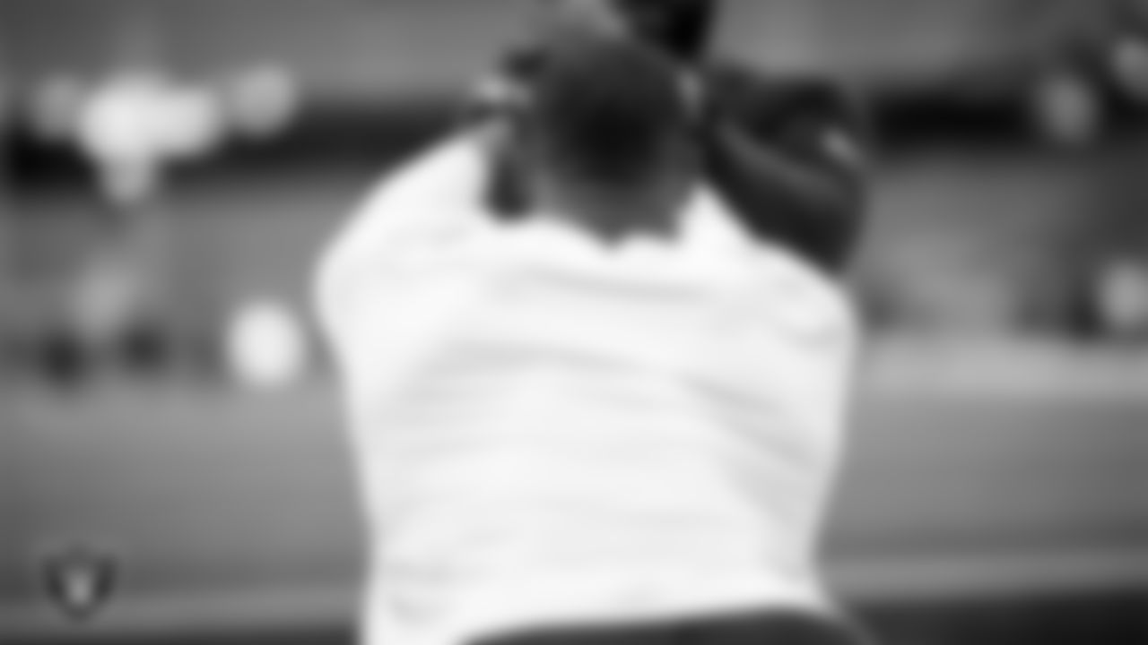 Las Vegas Raiders defensive end Charles Snowden (49) warming up before the regular season away game against the Houston Texans at NRG Stadium.