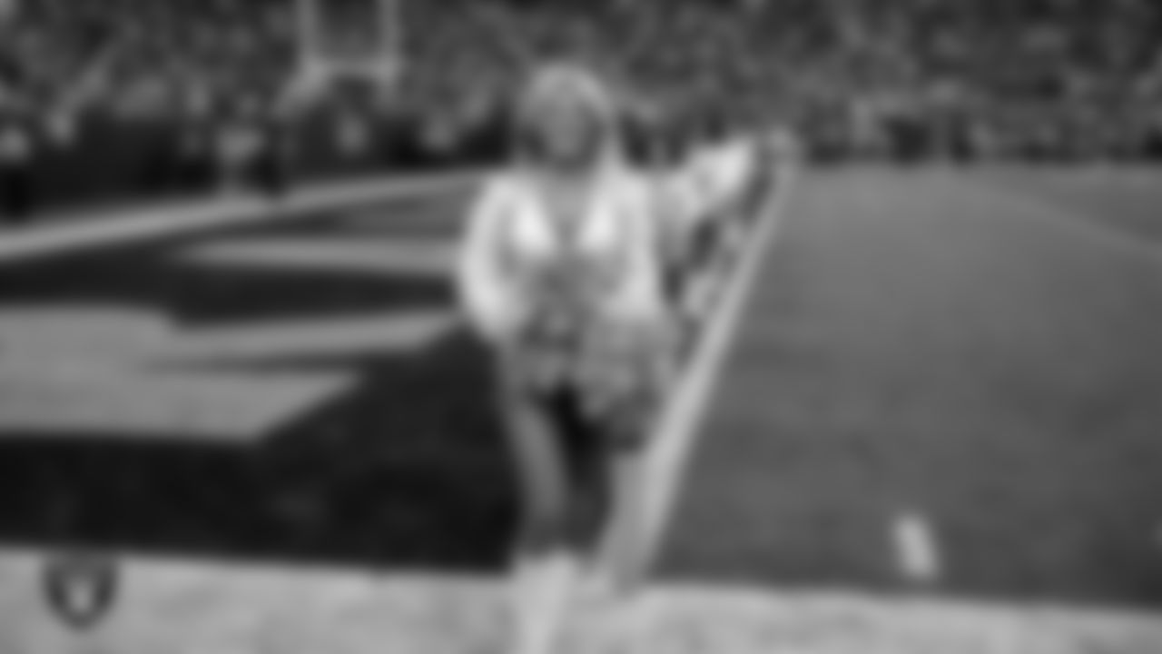 Raiderette Isabella on the sidelines during the regular season home game against the Kansas City Chiefs at Allegiant Stadium.