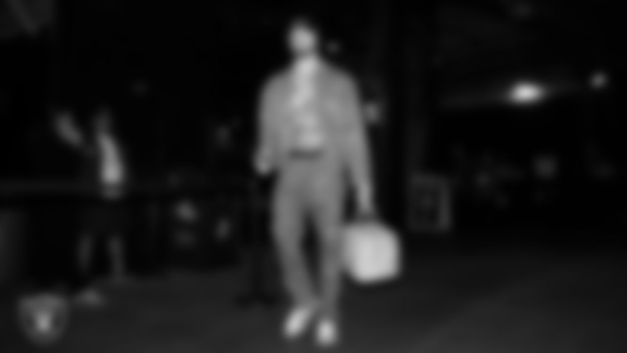 Las Vegas Raiders defensive end Maxx Crosby (98) arrives to the regular season away game against the New England Patriots at Gillette Stadium.