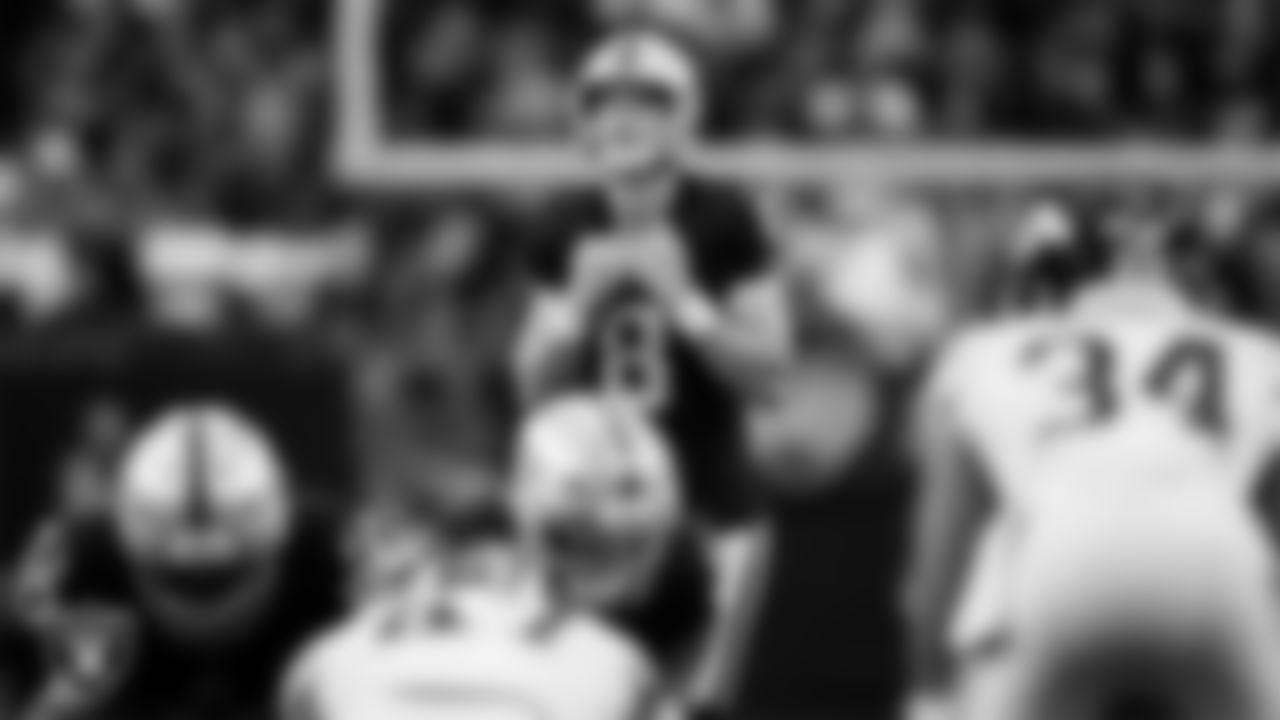 Las Vegas Raiders kicker Daniel Carlson (8) lines up before kicking a 42-yard field goal during the regular season home game against the New York Giants at Allegiant Stadium.