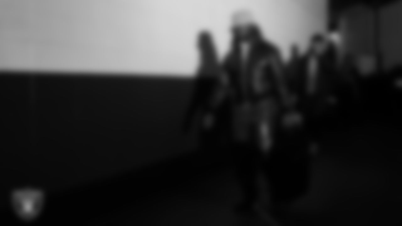 Las Vegas Raiders running back Ashton Jeanty (2) arrives to the regular season away game against the Philadelphia Eagles at Lincoln Financial Field.