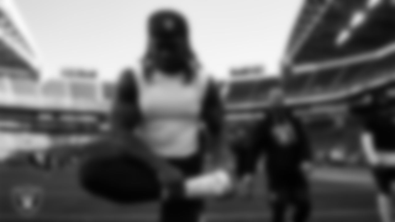 Las Vegas Raiders running back Ashton Jeanty (2) warming up before the preseason away game against the Seattle Seahawks at Lumen Field.