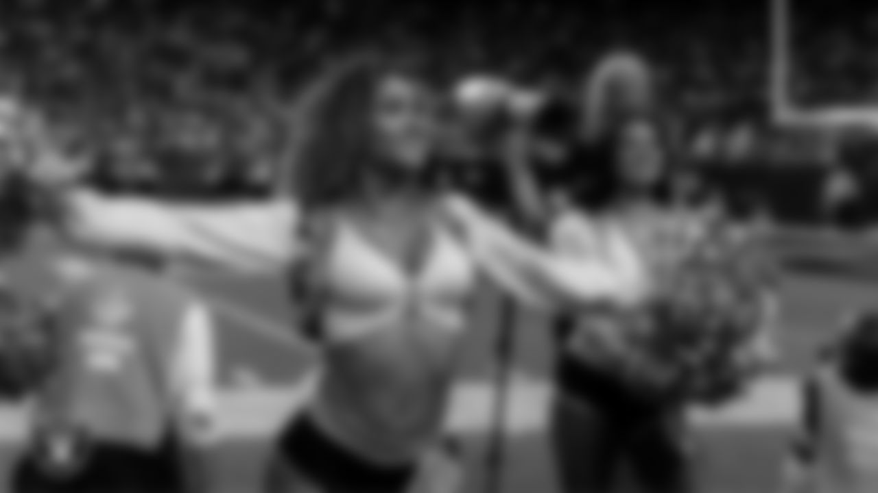 Raiderette Jenna on the sidelines during the regular season home game against the Dallas Cowboys at Allegiant Stadium.