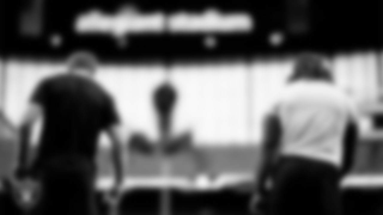 Las Vegas Raiders tight end Brock Bowers (89) and running back Ashton Jeanty (2) warming up before the regular season home game against the Denver Broncos at Allegiant Stadium.