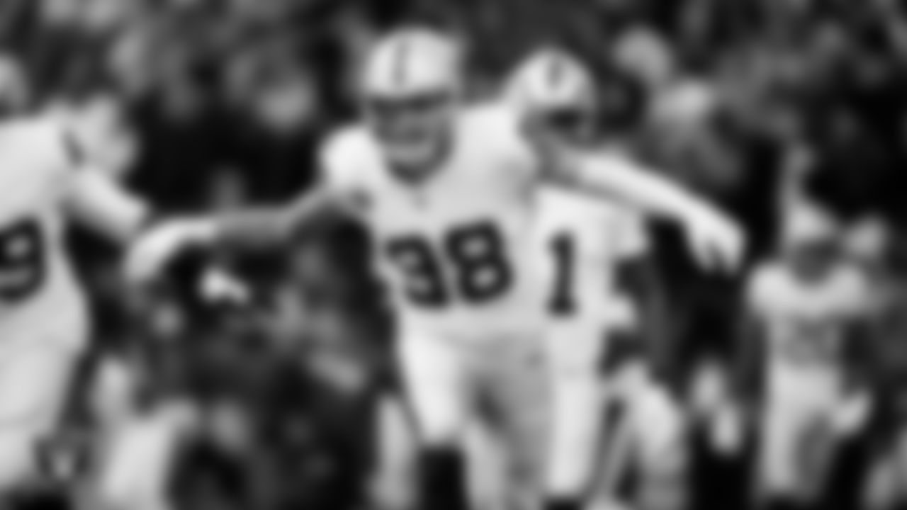 Las Vegas Raiders defensive end Maxx Crosby (98) celebrates after sacking the quarterback during the regular season away game against the Philadelphia Eagles at Lincoln Financial Field.