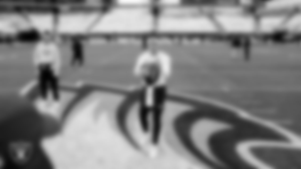 Las Vegas Raiders quarterback Kenny Pickett (15) warming up before the regular season away game against the Philadelphia Eagles at Lincoln Financial Field.