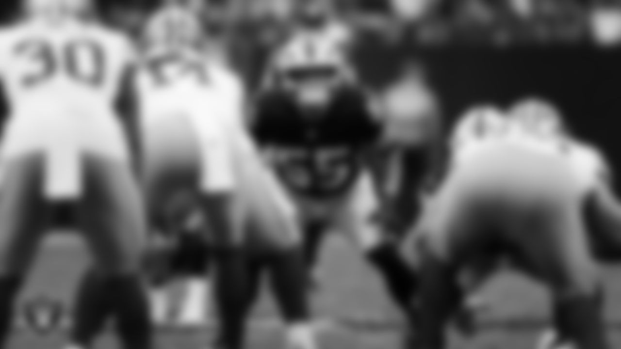 Las Vegas Raiders linebacker Cody Lindenberg (55) lines up before the snap during the preseason home game against the San Francisco 49ers at Allegiant Stadium.