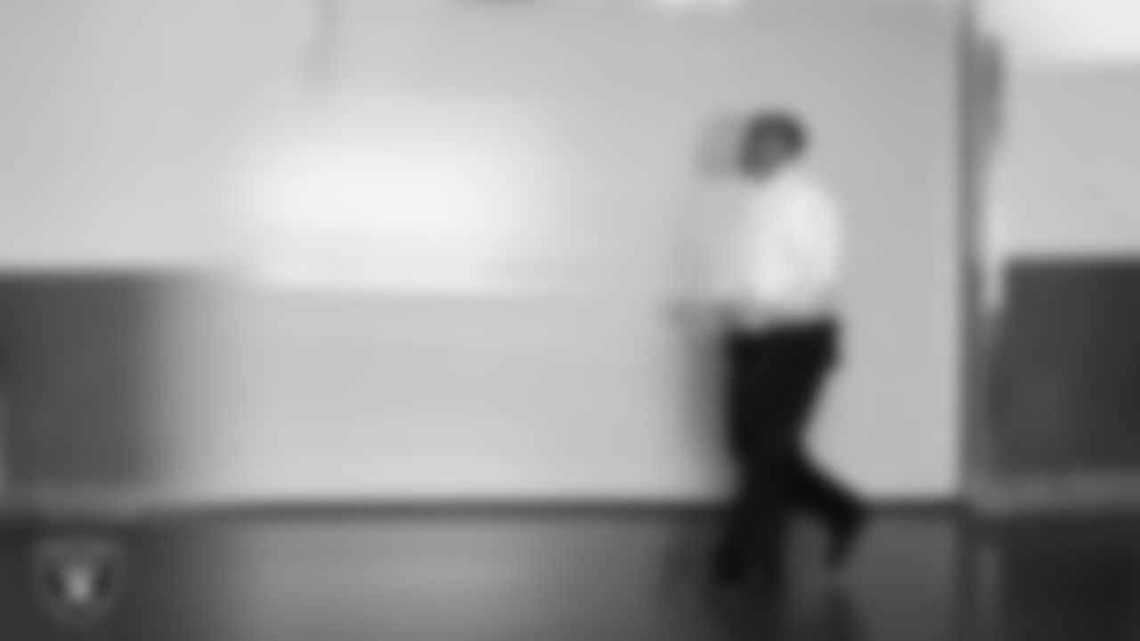 Las Vegas Raiders defensive tackle Thomas Booker IV (99) arrives to the regular season away game against the Los Angeles Chargers at SoFi Stadium.