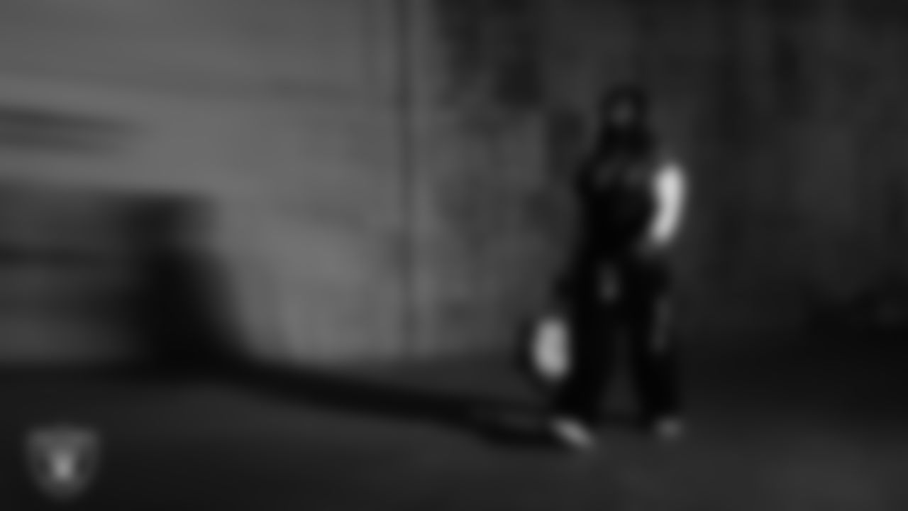 Las Vegas Raiders running back Ashton Jeanty (2) arrives to the regular season away game against the Kansas City Chiefs at GEHA Field at Arrowhead Stadium.