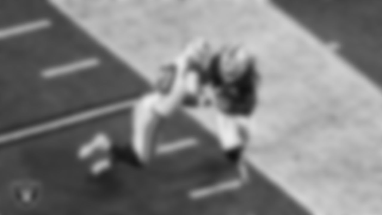 Las Vegas Raiders running back Ashton Jeanty (2) runs after making a catch during the regular season home game against the Dallas Cowboys at Allegiant Stadium.