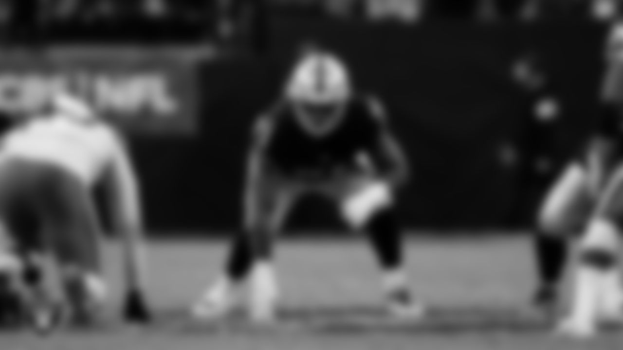 Las Vegas Raiders tackle DJ Glaze (71) during the regular season home game against the Cleveland Browns at Allegiant Stadium.