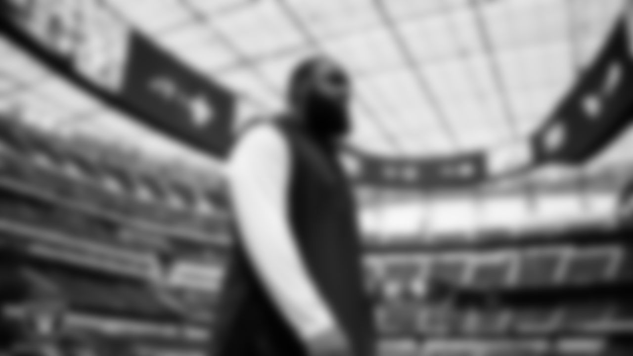 Las Vegas Raiders defensive tackle Christian Wilkins (94) warming up before the regular season away game against the Los Angeles Chargers at SoFi Stadium.