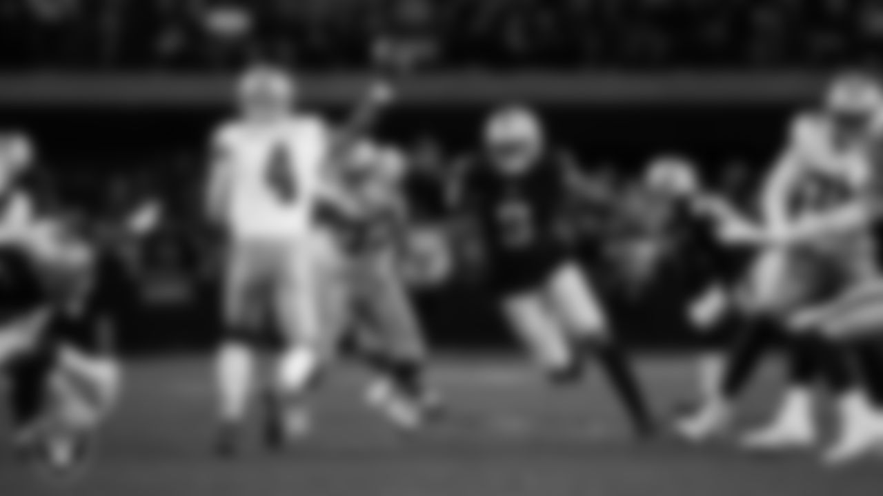 Las Vegas Raiders defensive end Tyree Wilson (9) pressures the quarterback during the regular season home game against the Dallas Cowboys at Allegiant Stadium.