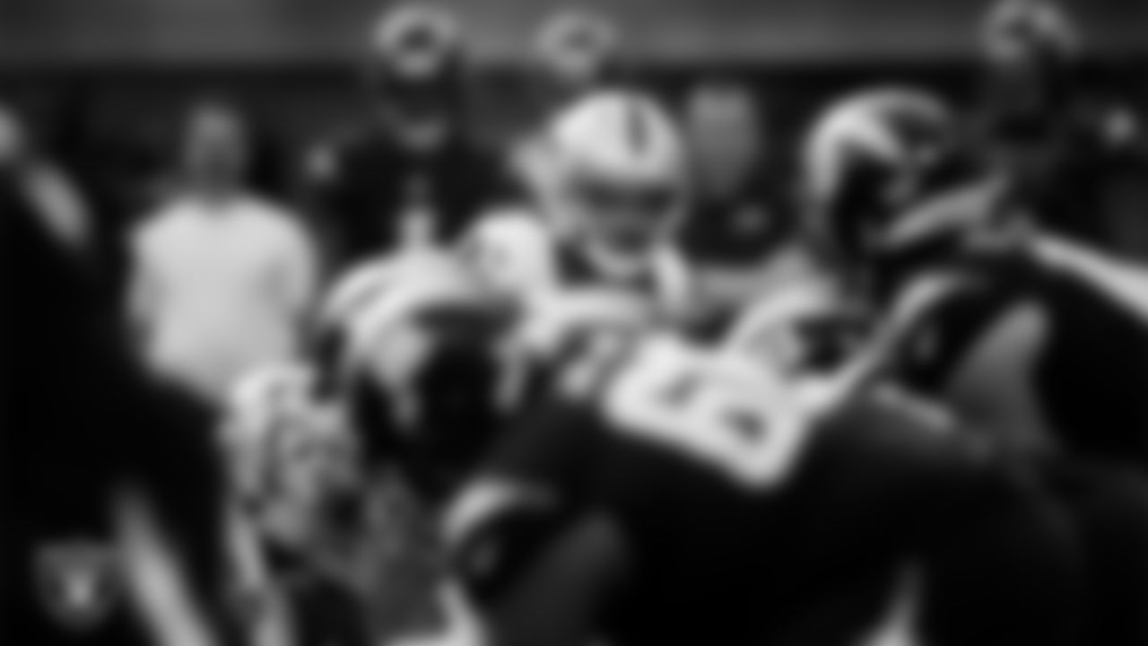 Las Vegas Raiders cornerback Eric Stokes (22) lines up before the snap during the regular season away game against the Los Angeles Chargers at SoFi Stadium.