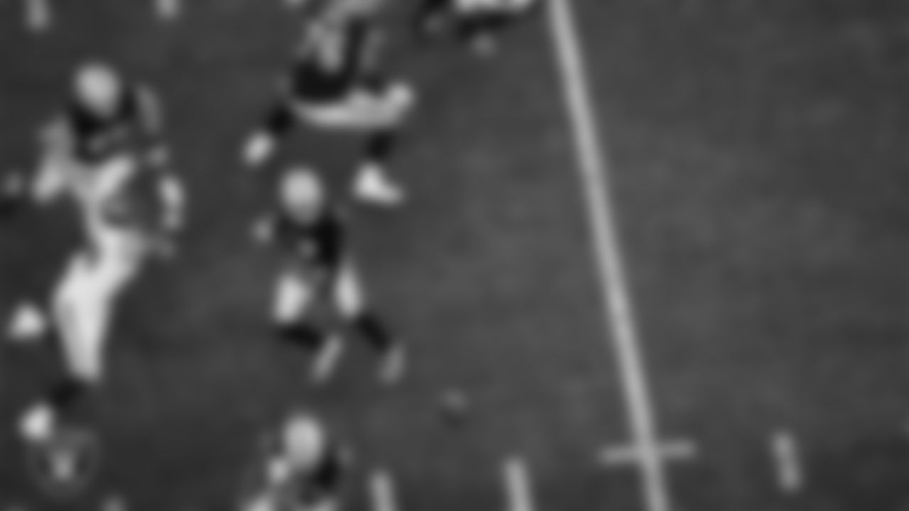 Las Vegas Raiders quarterback Geno Smith (7) passes during the regular season home game against the Denver Broncos at Allegiant Stadium.
