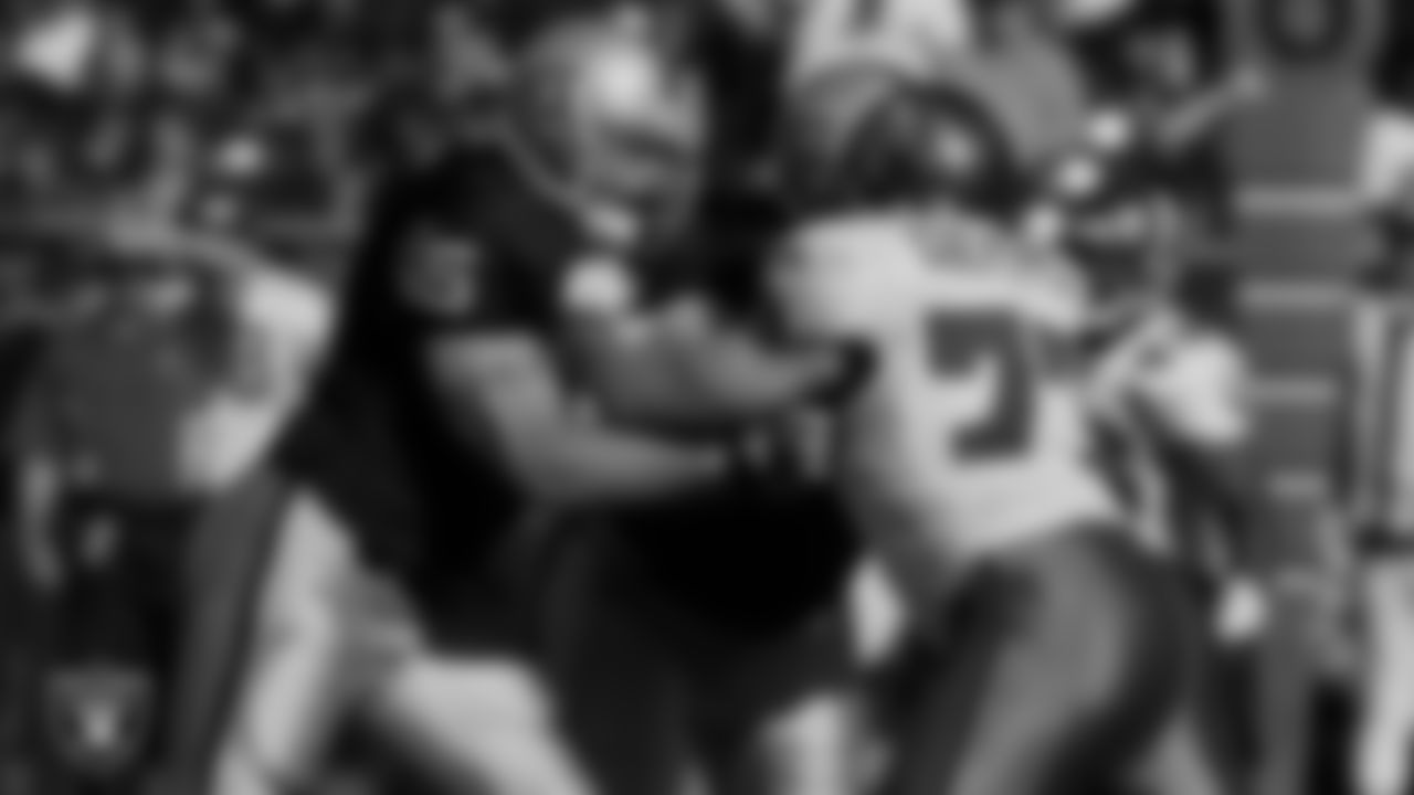 Oakland Raiders tackle Barry Sims (65) during the regular season home game against the Tampa Bay Buccaneers at Network Associates Coliseum, Sunday, December 19, 1999, in Oakland, Calif.