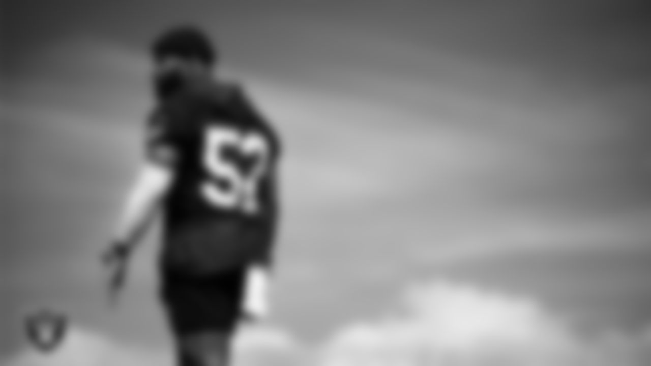 Las Vegas Raiders linebacker Elandon Roberts (52) at a workout during phase two of the offseason program at Intermountain Health Performance Center.