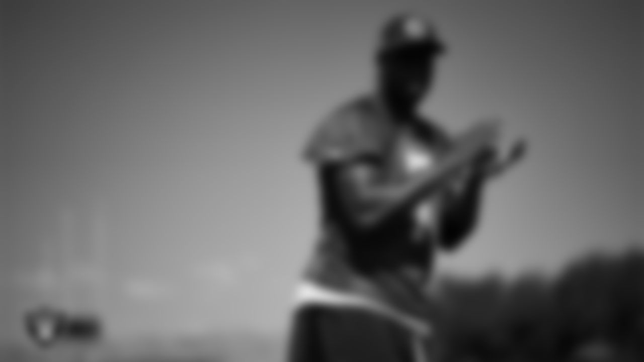 Las Vegas Raiders quarterback Geno Smith (7) at a workout during phase two of the offseason program at Intermountain Health Performance Center.