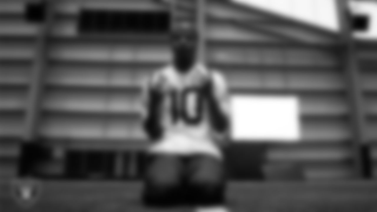 Las Vegas Raiders wide receiver Dont'e Thornton Jr. (10) during practice at Intermountain Health Performance Center.