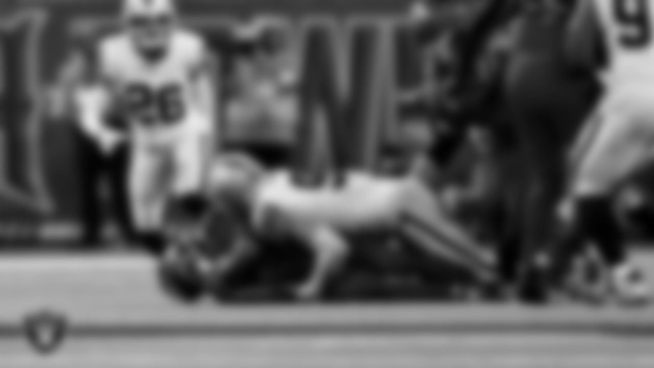 Las Vegas Raiders defensive end Maxx Crosby (98) during the regular season away game against the Houston Texans at NRG Stadium.