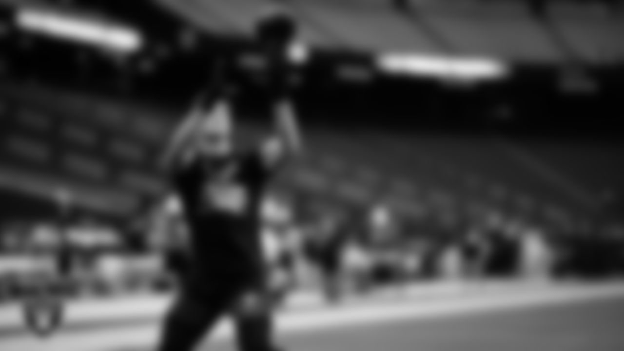 Las Vegas Raiders wide receiver Tommy Mellott (19) warming up before the preseason home game against the San Francisco 49ers at Allegiant Stadium.