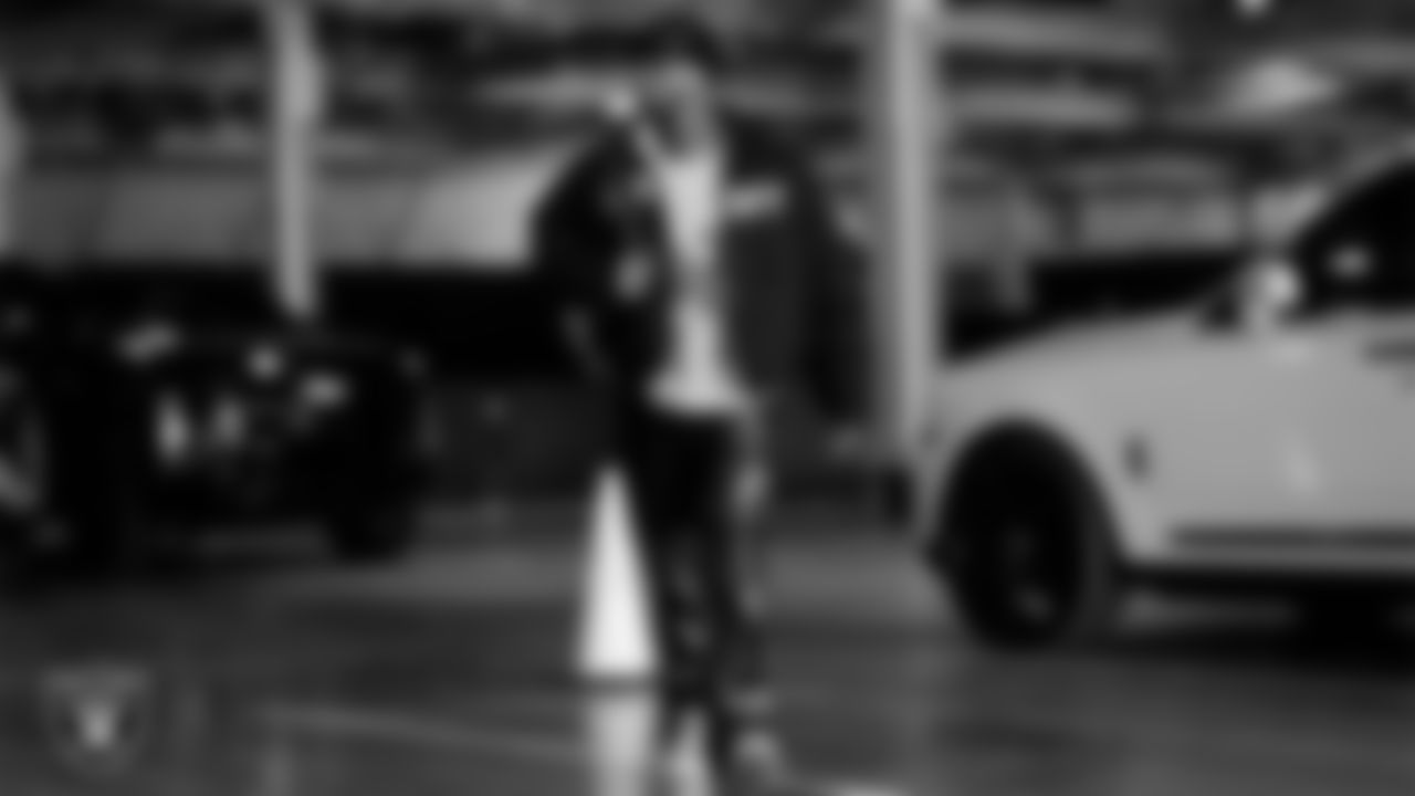 Las Vegas Raiders quarterback Geno Smith (7) arrives to the regular season home game against the Denver Broncos at Allegiant Stadium.