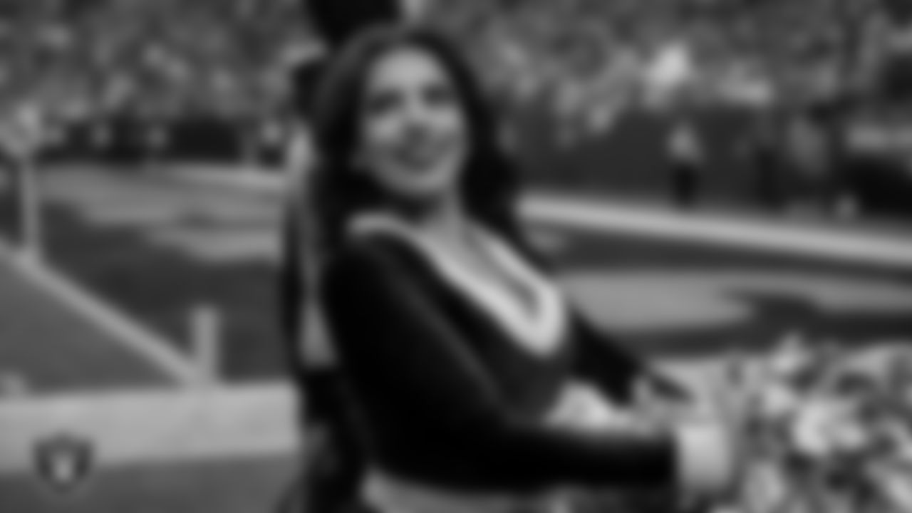 Raiderette Annalise on the sidelines during the regular season home game against the New York Giants at Allegiant Stadium.