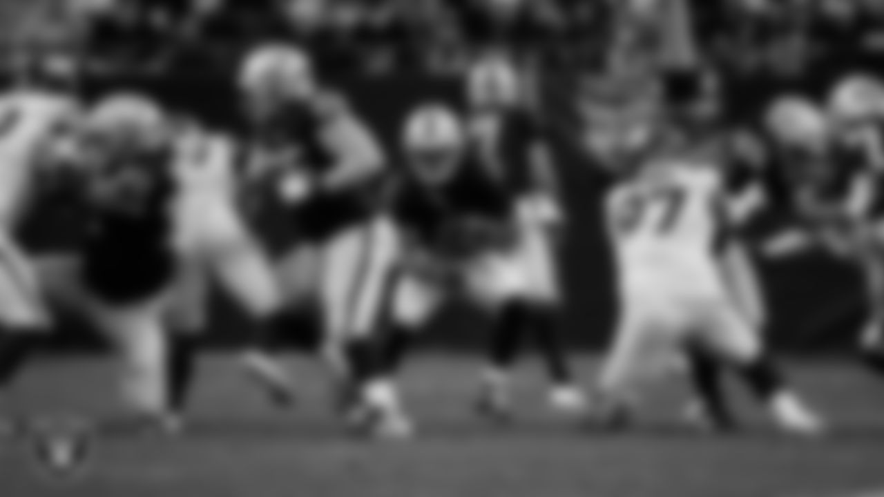 Las Vegas Raiders running back Ashton Jeanty (2) rushes during the regular season home game against the Denver Broncos at Allegiant Stadium.