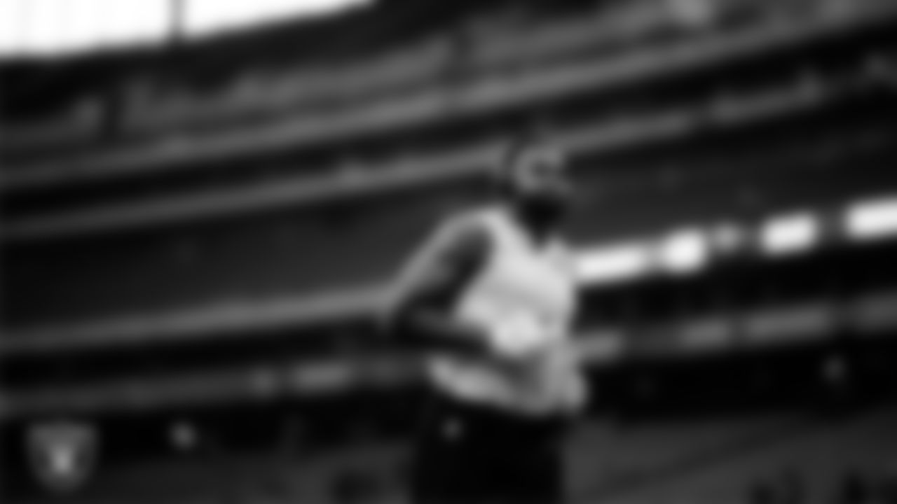 Las Vegas Raiders linebacker Jamal Adams (33) warming up before the regular season away game against the Houston Texans at NRG Stadium.