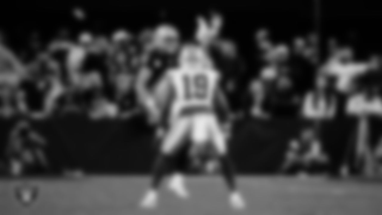 Las Vegas Raiders punter AJ Cole (6) punts during the regular season home game against the Dallas Cowboys at Allegiant Stadium.