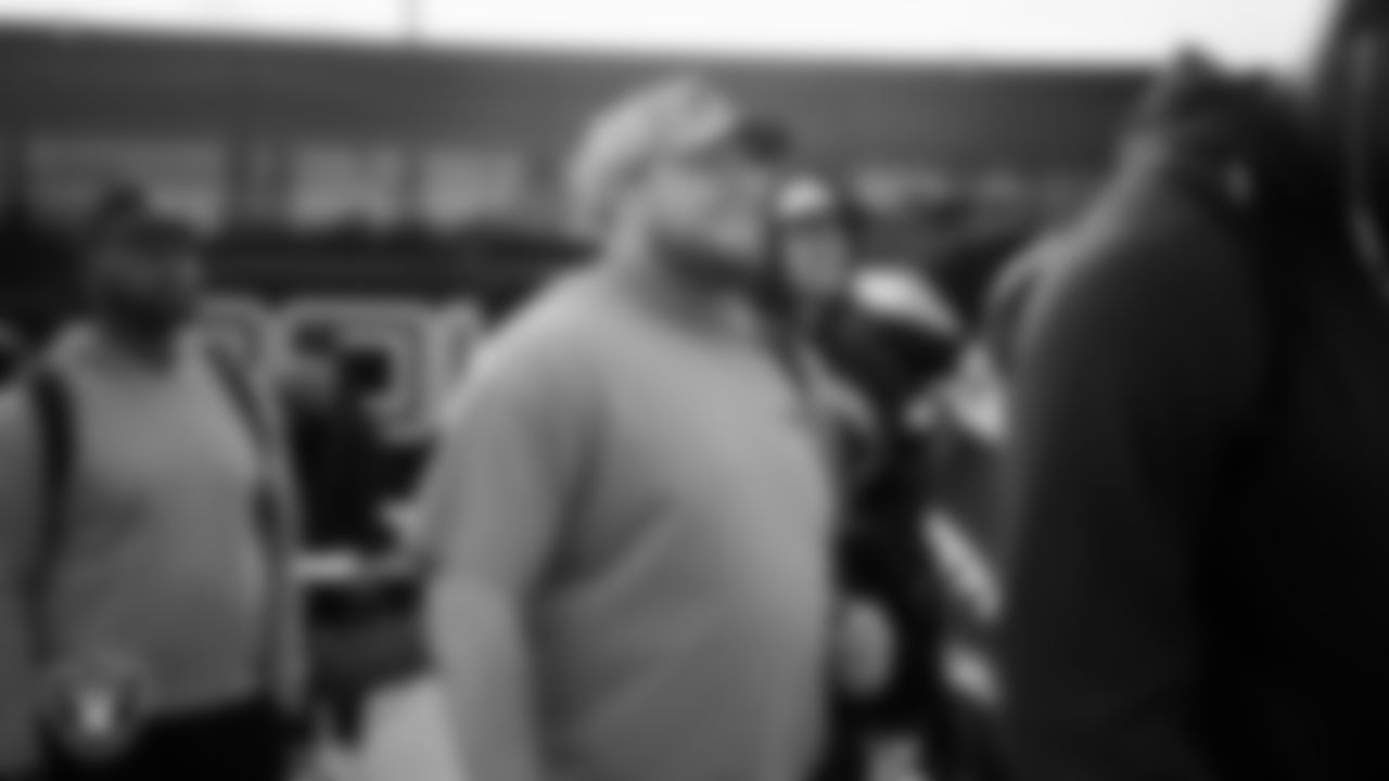 Las Vegas Raiders guard/center Jackson Powers-Johnson (58) departs for the regular season away game against the Denver Broncos.