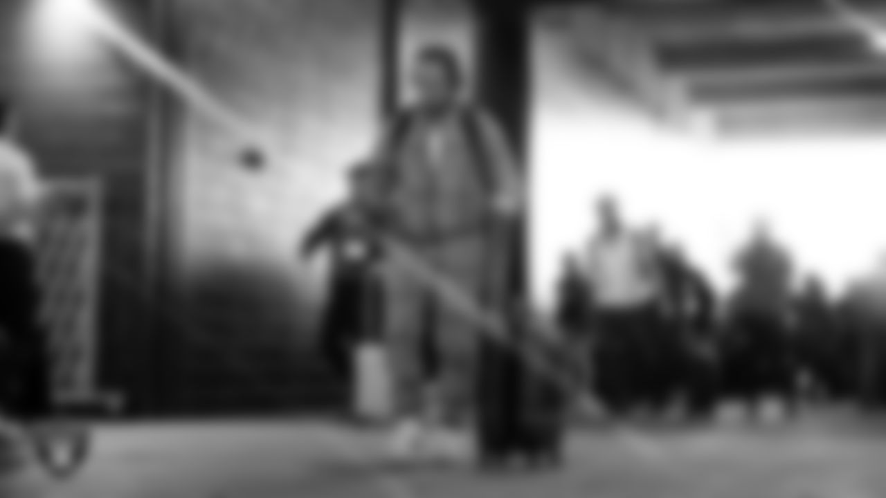 Las Vegas Raiders running back Dylan Laube (23) arrives to the regular season away game against the Washington Commanders at Northwest Stadium.