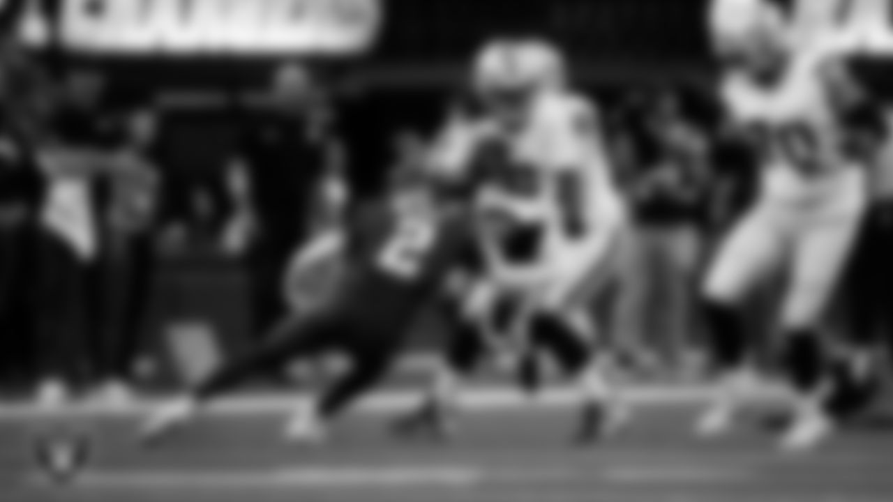 Las Vegas Raiders running back Ashton Jeanty (2) runs after making a catch during the regular season away game against the Los Angeles Chargers at SoFi Stadium.