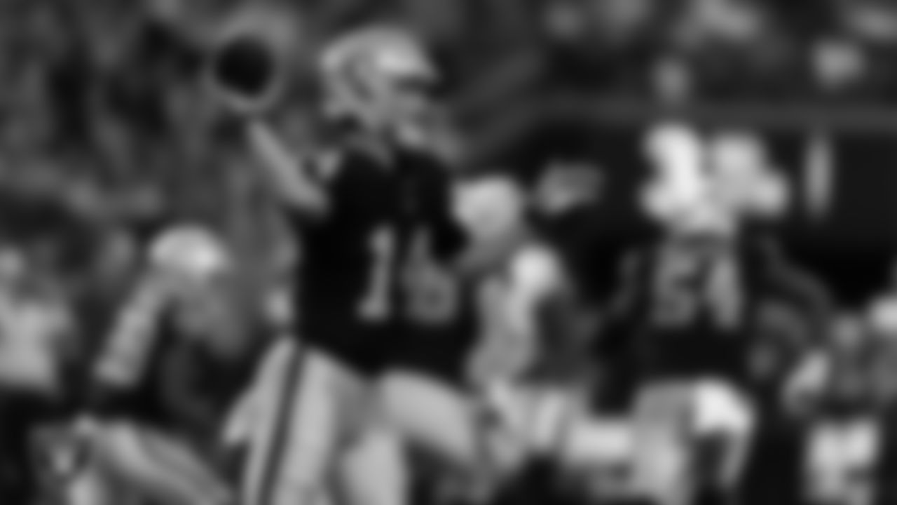 QB Carter Bradley