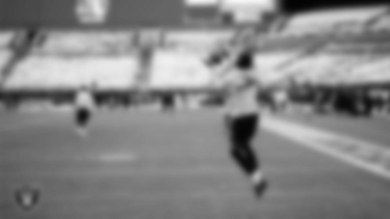 Las Vegas Raiders cornerback Decamerion Richardson (25) warming up before the regular season away game against the Philadelphia Eagles at Lincoln Financial Field.