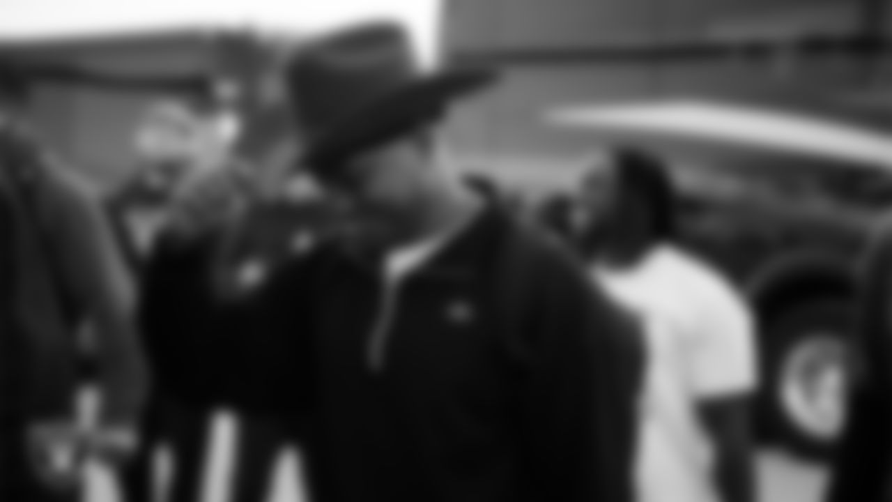 Las Vegas Raiders running back Zamir White (3) departs for the regular season away game against the Houston Texans.