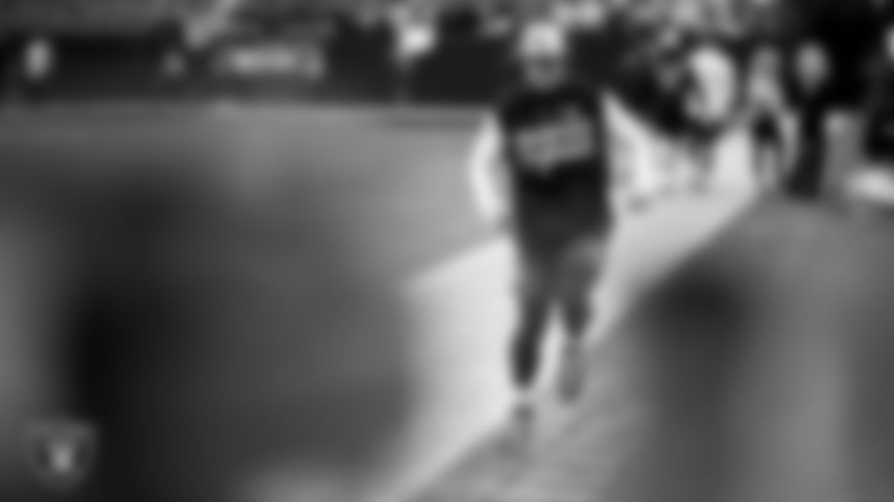 Las Vegas Raiders running back Dylan Laube (23) warming up before the regular season home game against the New York Giants at Allegiant Stadium.