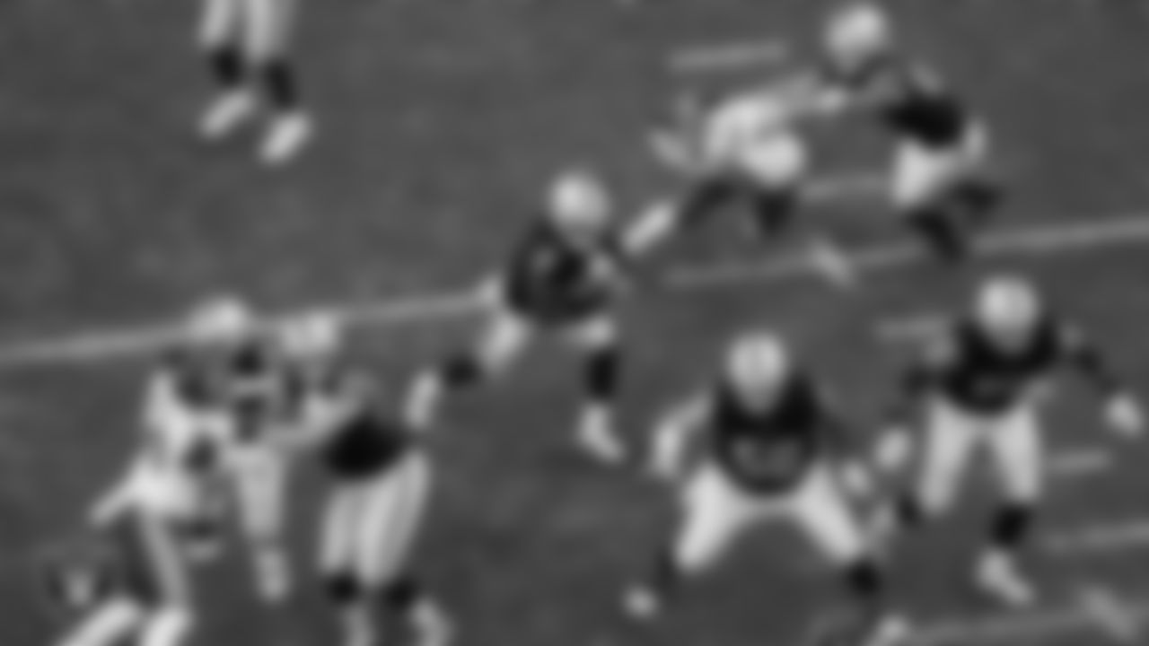 Las Vegas Raiders running back Ashton Jeanty (2) rushes during the regular season home game against the Kansas City Chiefs at Allegiant Stadium.