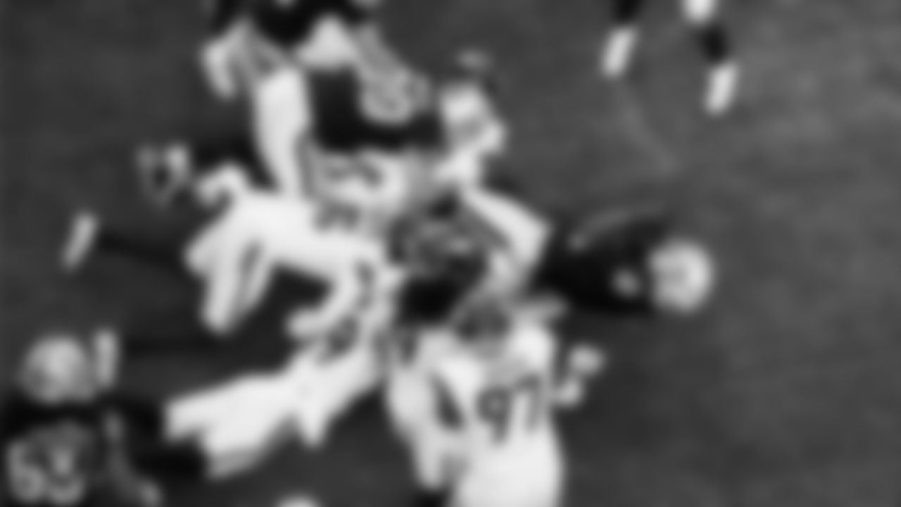 Las Vegas Raiders running back Ashton Jeanty (2) rushes during the regular season home game against the Denver Broncos at Allegiant Stadium.