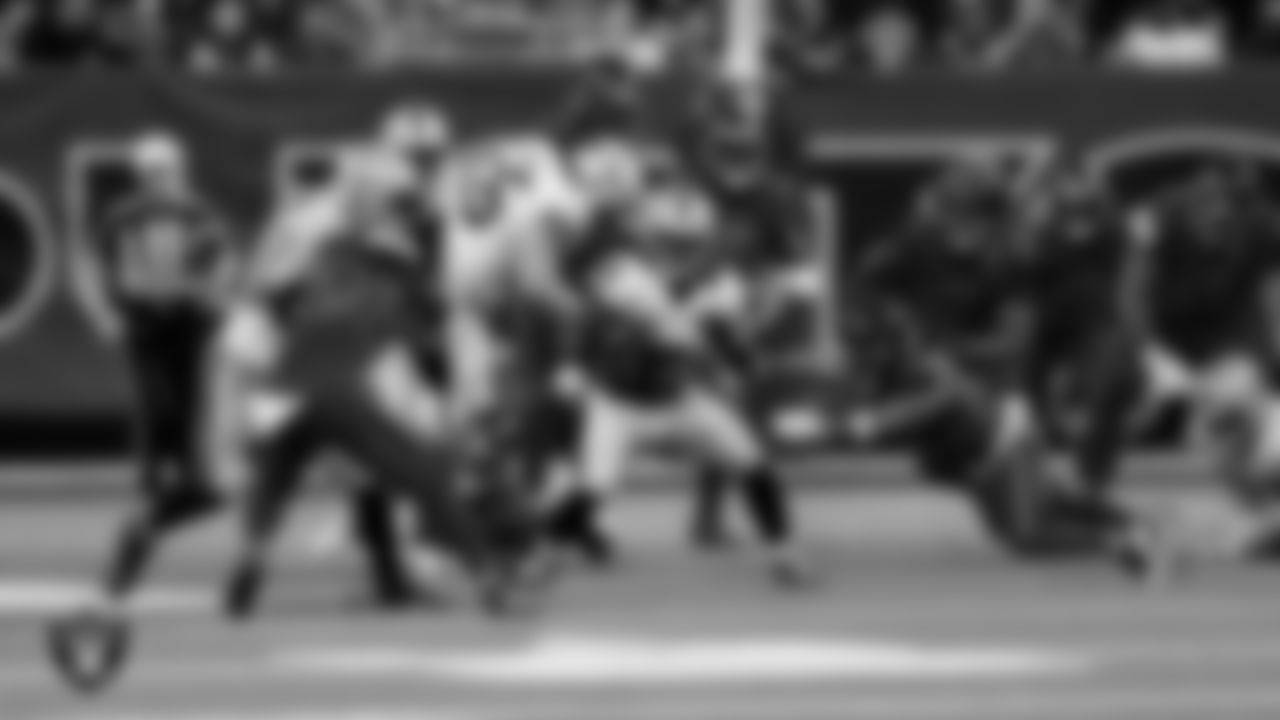 Las Vegas Raiders running back Ashton Jeanty (2) during the regular season away game against the Houston Texans at NRG Stadium.