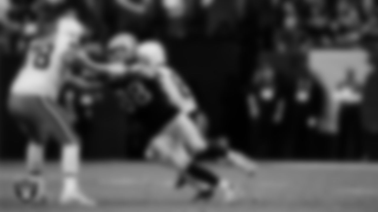 Las Vegas Raiders defensive end Maxx Crosby (98) during the regular season home game against the Cleveland Browns at Allegiant Stadium.
