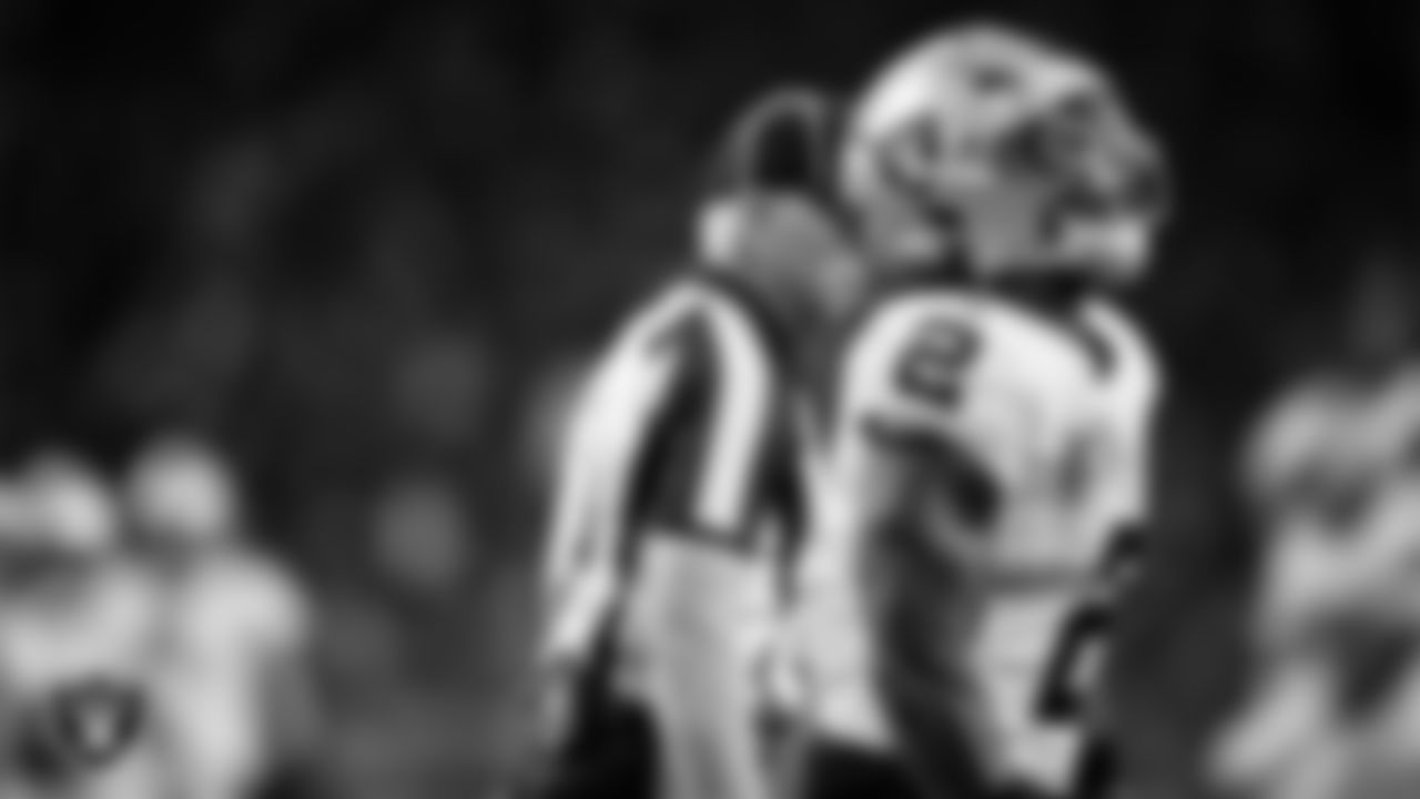 Las Vegas Raiders running back Ashton Jeanty (2) celebrates after rushing for a 51-yard touchdown during the regular season away game against the Houston Texans at NRG Stadium.