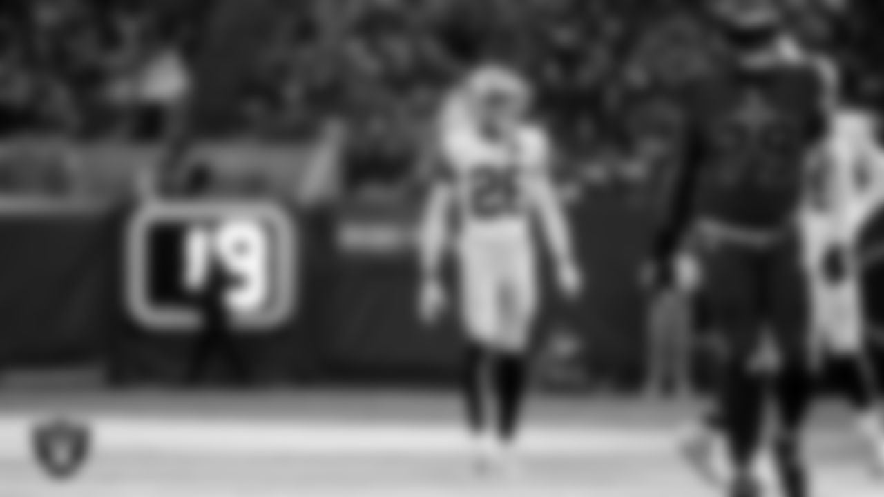 Las Vegas Raiders cornerback Darien Porter (26) during the regular season away game against the Houston Texans at NRG Stadium.