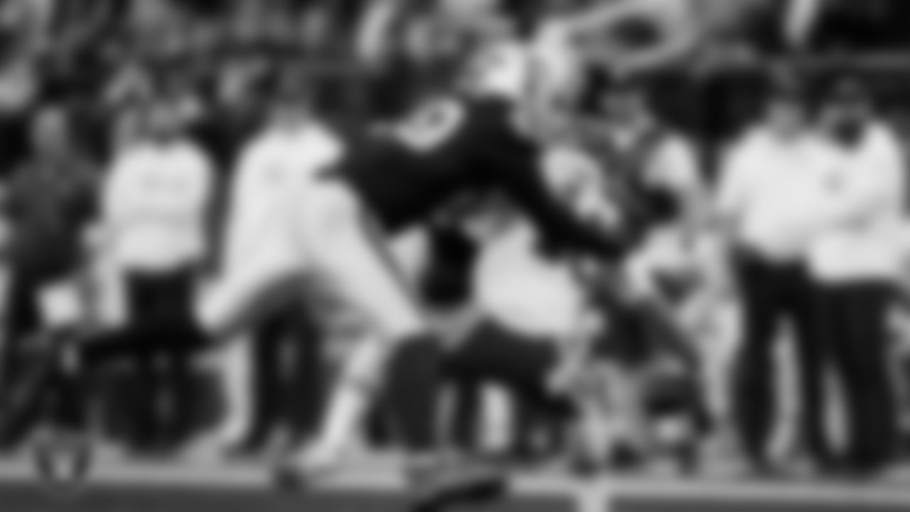 Las Vegas Raiders defensive end Charles Snowden (49) sacks the quarterback during the regular season home game against the Kansas City Chiefs at Allegiant Stadium.