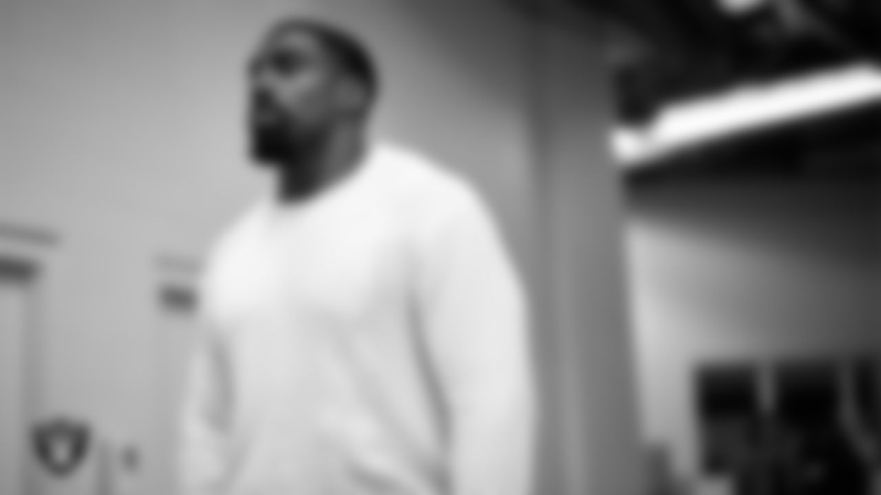 Las Vegas Raiders defensive tackle Thomas Booker IV (99) arrives to the regular season away game against the Indianapolis Colts at Lucas Oil Stadium.