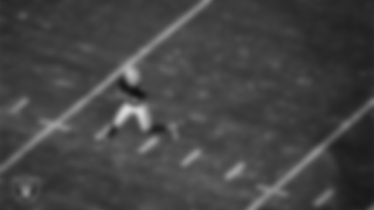 Las Vegas Raiders quarterback Aidan O'Connell (4) looks for a receiver during the regular season home game against the New York Jets at Allegiant Stadium.