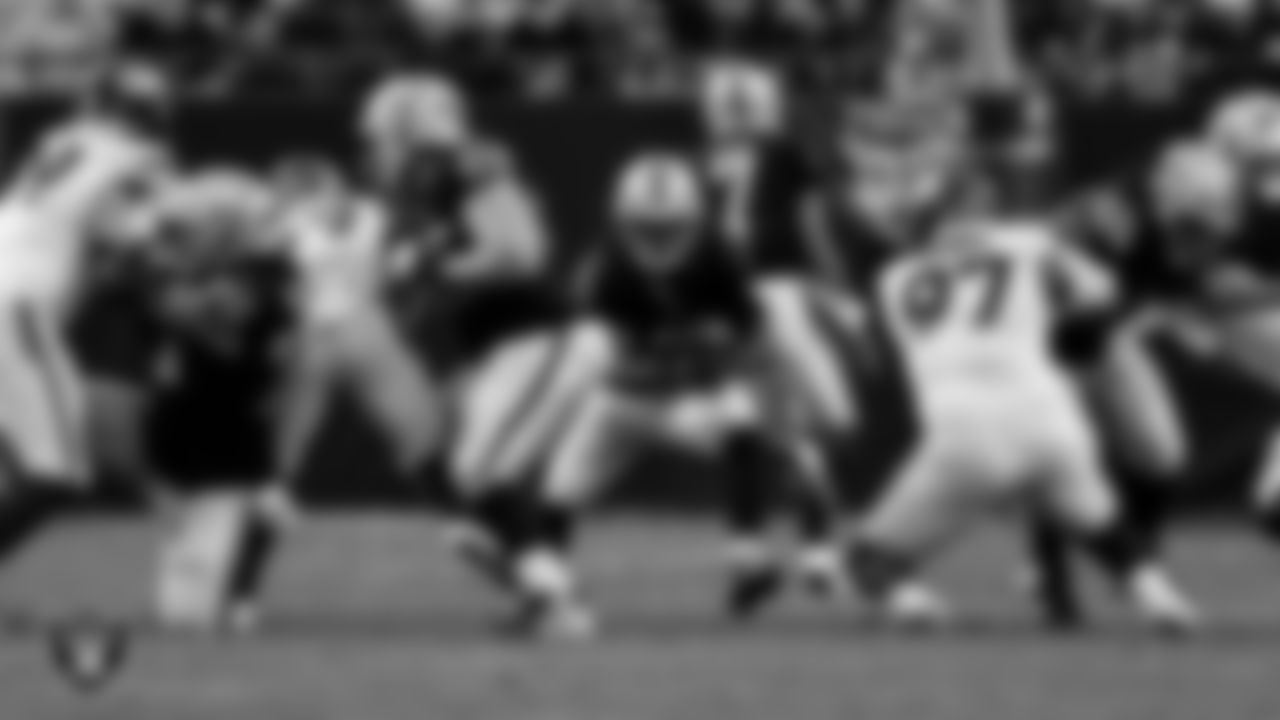 Las Vegas Raiders running back Ashton Jeanty (2) during the regular season home game against the Denver Broncos at Allegiant Stadium.