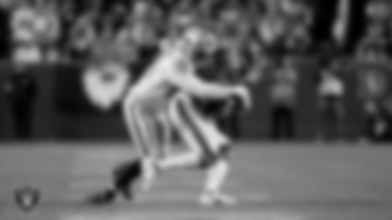 Las Vegas Raiders defensive end Charles Snowden (49) during the regular season away game against the Denver Broncos at Empower Field at Mile High.